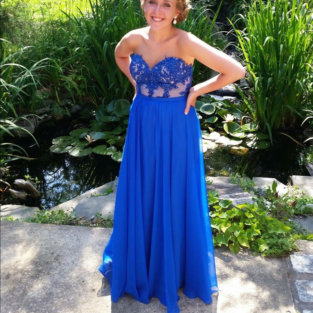 Prom dress